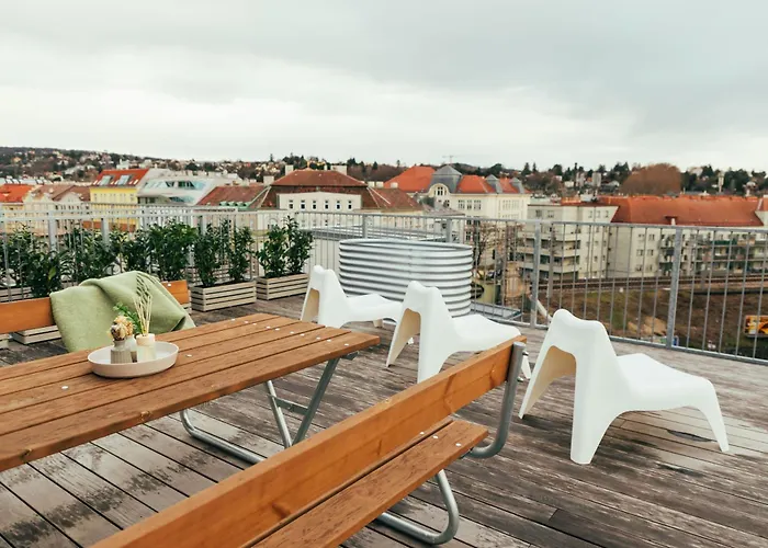 Large Apartments - Great For Groups - With Balcony Or Terrace